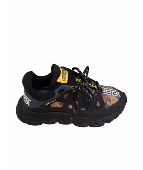 Высокие кроссовки / кеды