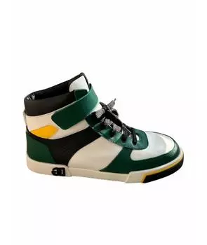 Высокие кроссовки / кеды