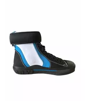 Высокие кроссовки / кеды