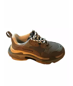 Высокие кроссовки / кеды