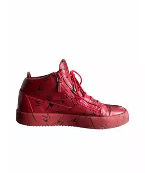 Высокие кроссовки / кеды