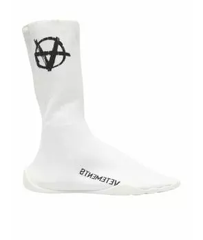 Высокие кроссовки / кеды