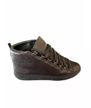 Высокие кроссовки / кеды