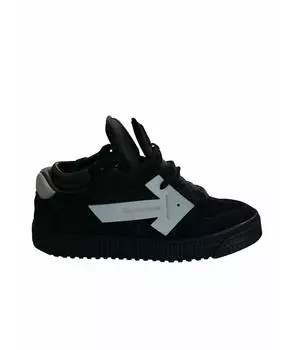 Высокие кроссовки / кеды