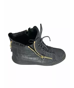 Высокие кроссовки / кеды