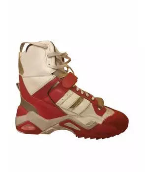 Высокие кроссовки / кеды