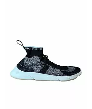 Высокие кроссовки / кеды