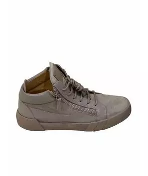 Высокие кроссовки / кеды