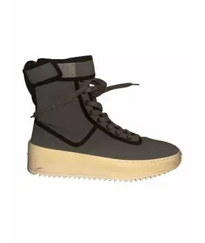 Высокие кроссовки / кеды