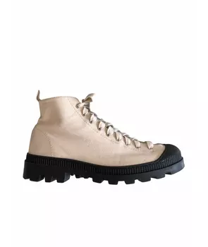 Высокие кроссовки / кеды