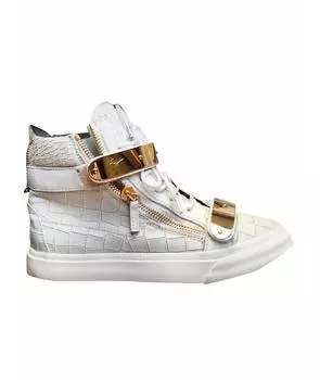 Высокие кроссовки / кеды