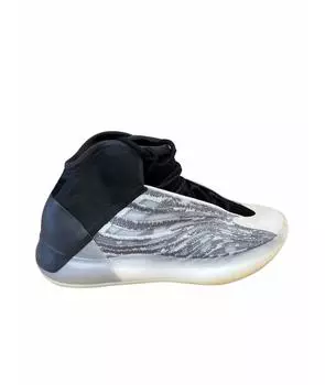 Высокие кроссовки / кеды