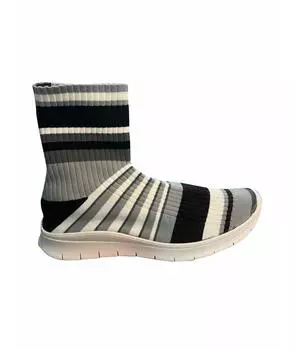 Высокие кроссовки / кеды