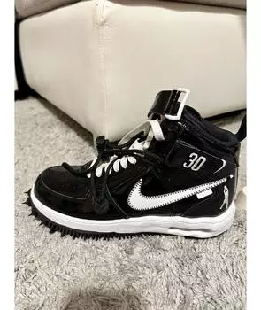 Высокие кроссовки / кеды