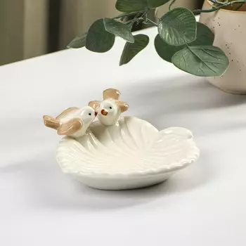 Блюдо Голубки на листочке (13х13х2 см)