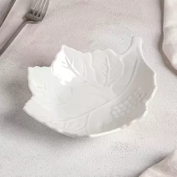 Блюдо Листочек (20х16х5 см)