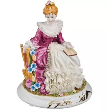 Фигурка Дама С Книгой (20 см)