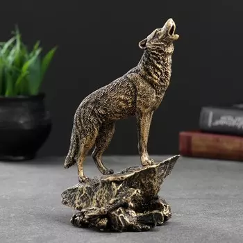Фигурка Волк (12х10х20 см)