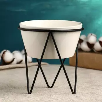 Горшок Треугольник (15х13х13 см)