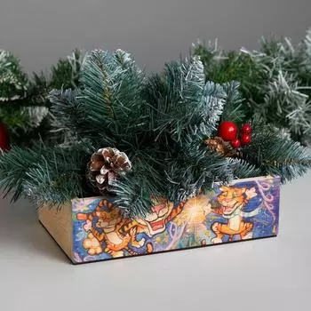 Кашпо Символ года 2022. Три тигра (8 см)