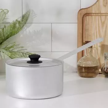 Кастрюля (1800 мл)