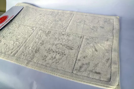 Коврики для ванной и туалета KARVEN