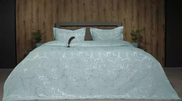 Пледы и покрывала AMBIANCE