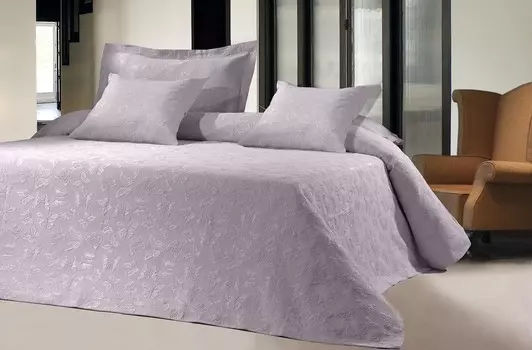 Пледы и покрывала Antonio Salgado