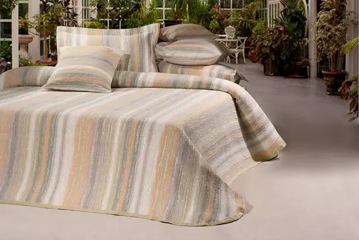 Пледы и покрывала Antonio Salgado