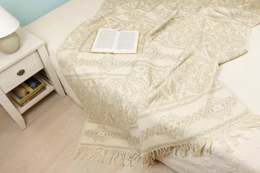 Пледы и покрывала Arloni