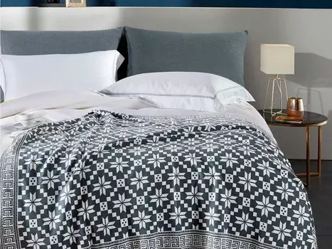 Пледы и покрывала Asabella