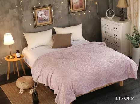 Пледы и покрывала Cleo