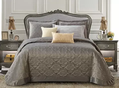 Пледы и покрывала Cristelle