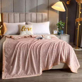 Пледы и покрывала Cristelle