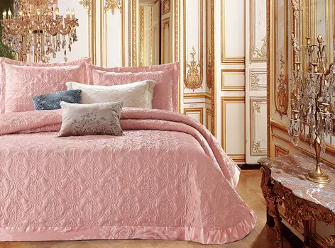 Пледы и покрывала Cristelle