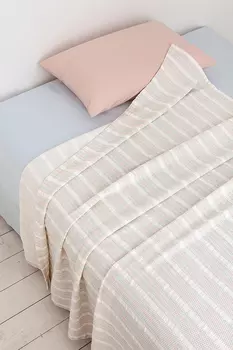 Пледы и покрывала Devilla