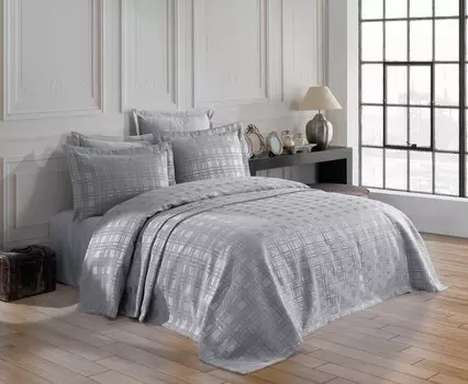 Пледы и покрывала DO&CO