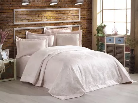 Пледы и покрывала DO&CO