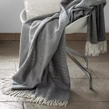 Пледы и покрывала ESTIA