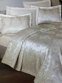 Пледы и покрывала Gardines