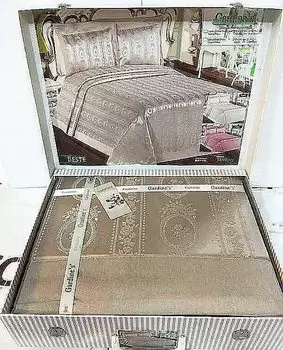 Пледы и покрывала Gardines