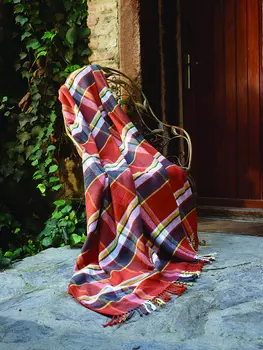 Пледы и покрывала Karna