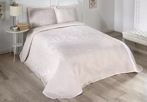 Пледы и покрывала Karna