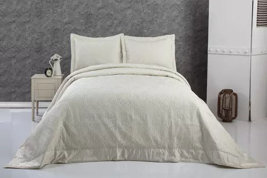 Пледы и покрывала Karna