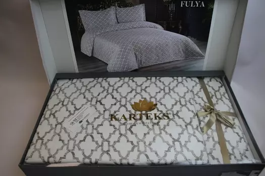 Пледы и покрывала KARTEKS