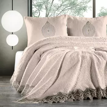 Пледы и покрывала KARVEN