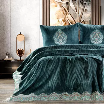 Пледы и покрывала KARVEN