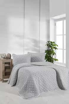 Пледы и покрывала KARVEN