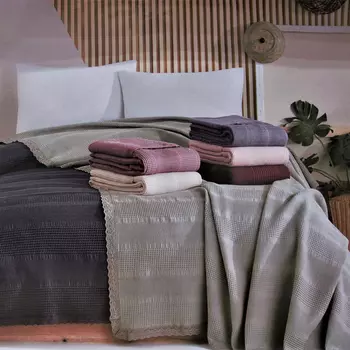 Пледы и покрывала KARVEN