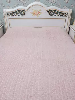 Пледы и покрывала Maison D'or